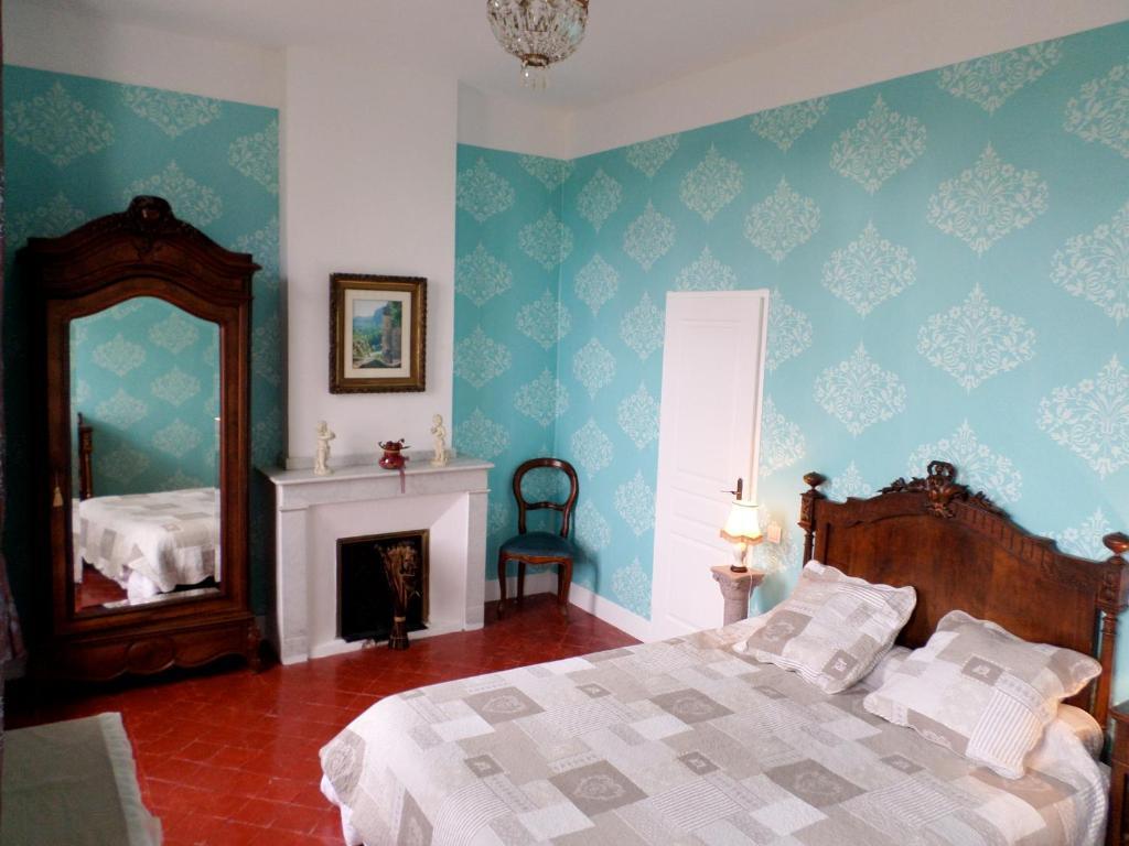 La Maison Des Palmiers Homps  Room photo